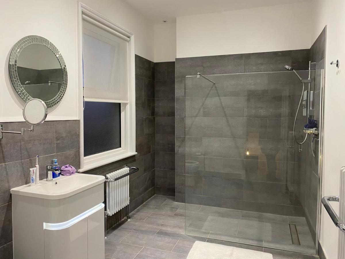 Westgate Two-Bedroom Homestay Suite Luaran gambar